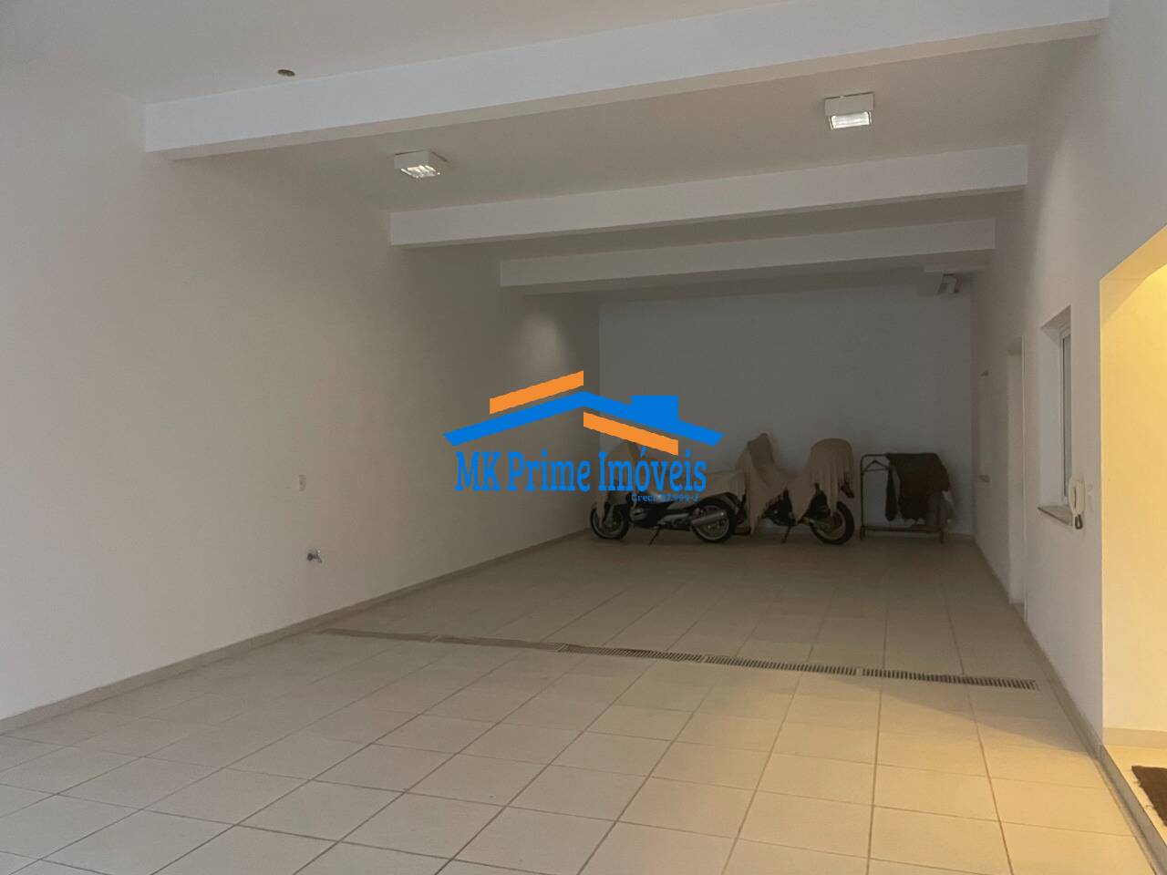 Casa de Condomínio à venda com 4 quartos, 600m² - Foto 36