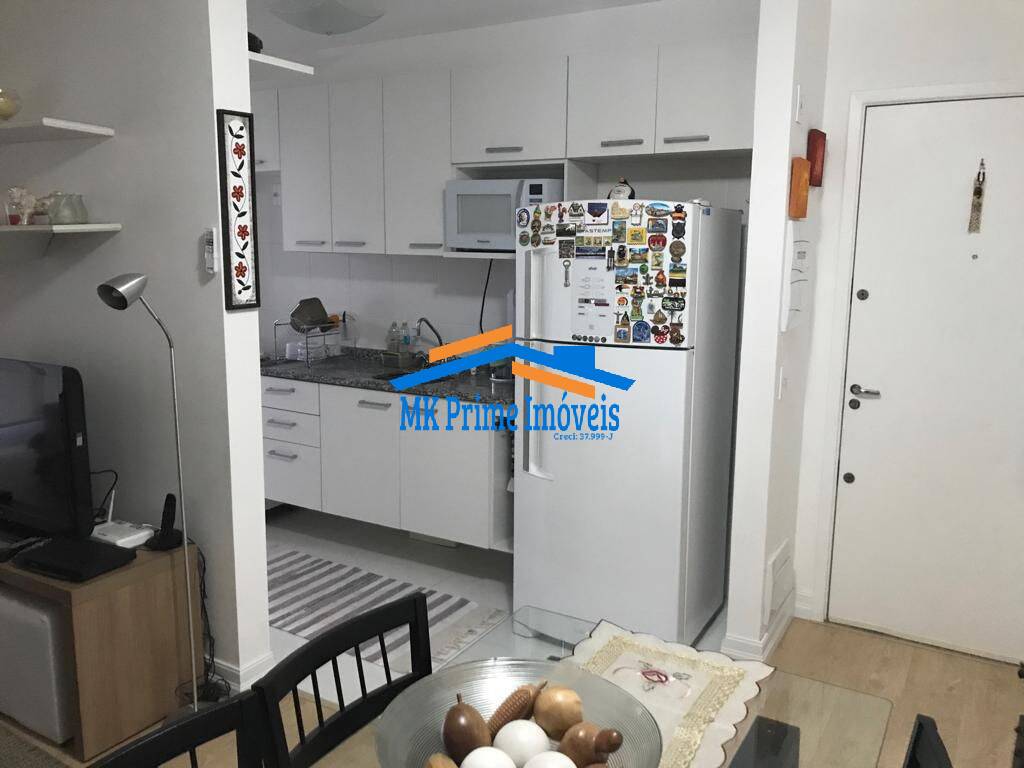 Apartamento à venda com 2 quartos, 75m² - Foto 17