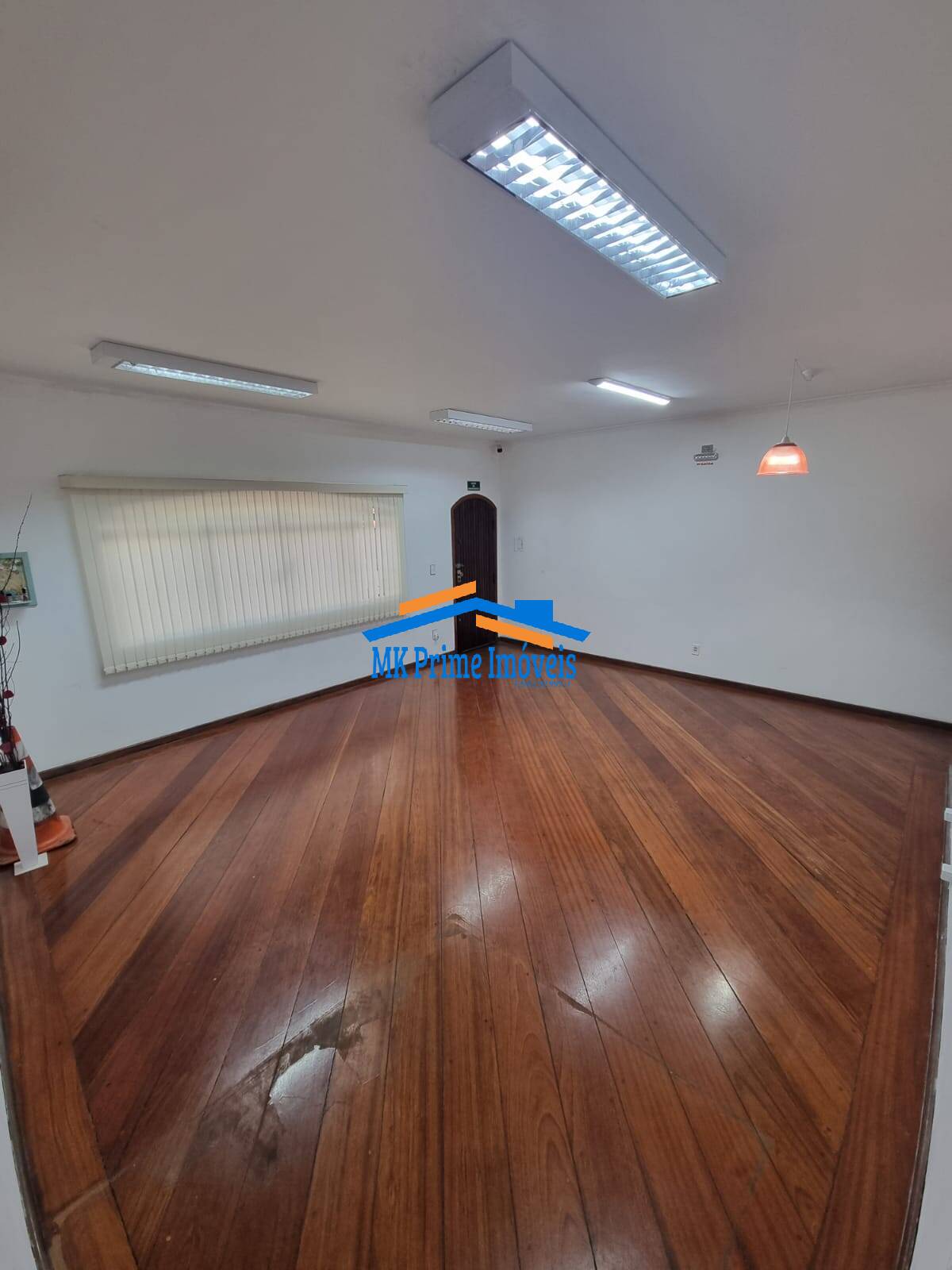 Casa à venda com 1 quarto, 350m² - Foto 3