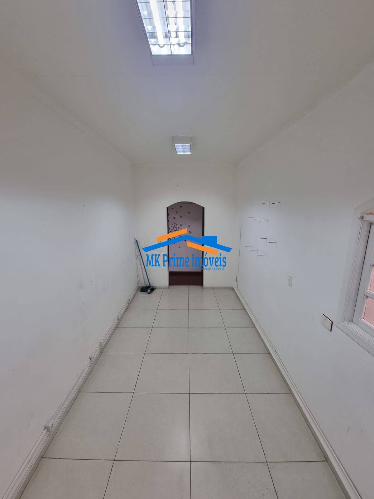 Casa à venda com 1 quarto, 350m² - Foto 14