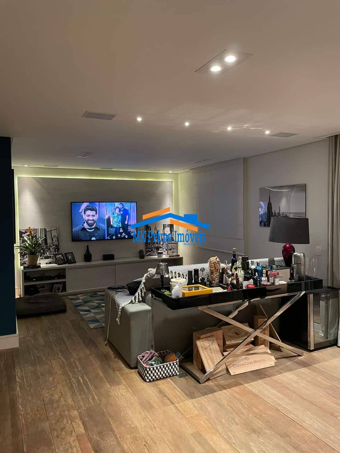 Apartamento à venda com 3 quartos, 202m² - Foto 4