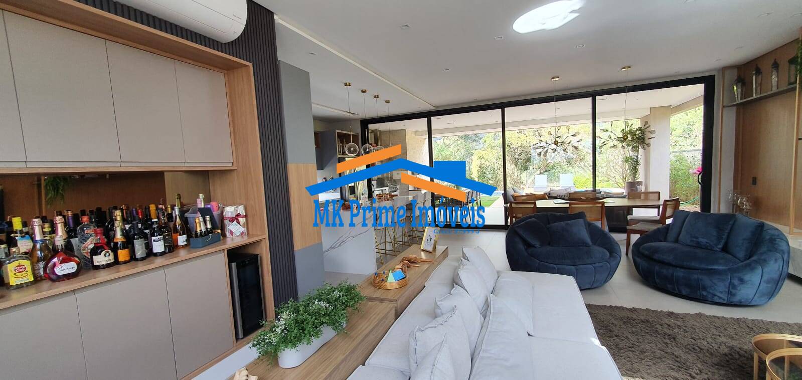 Casa à venda com 3 quartos, 320m² - Foto 4