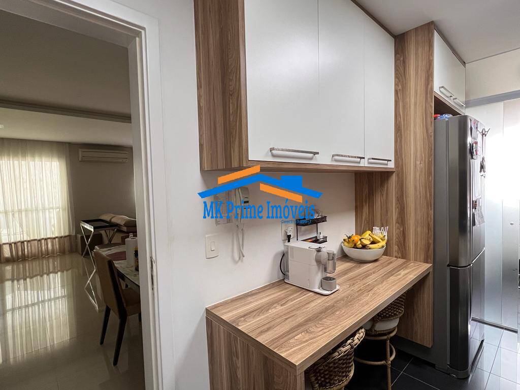 Apartamento à venda com 3 quartos, 133m² - Foto 6