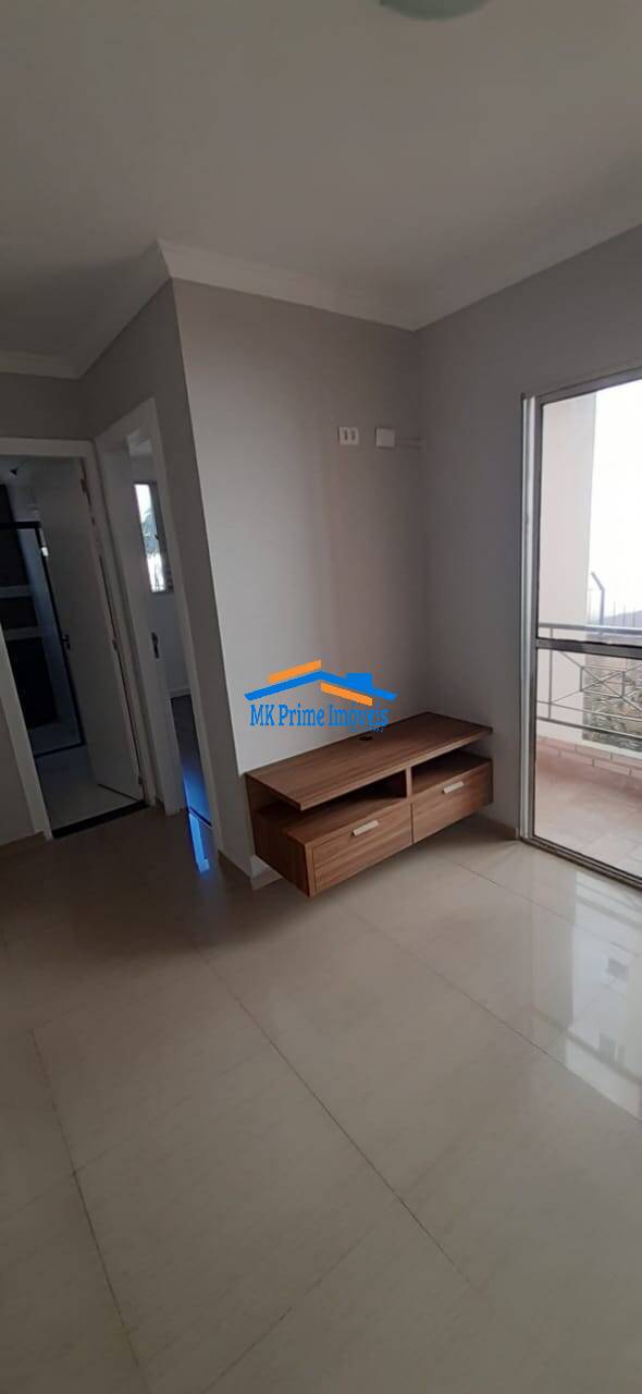 Apartamento à venda com 2 quartos, 60m² - Foto 2