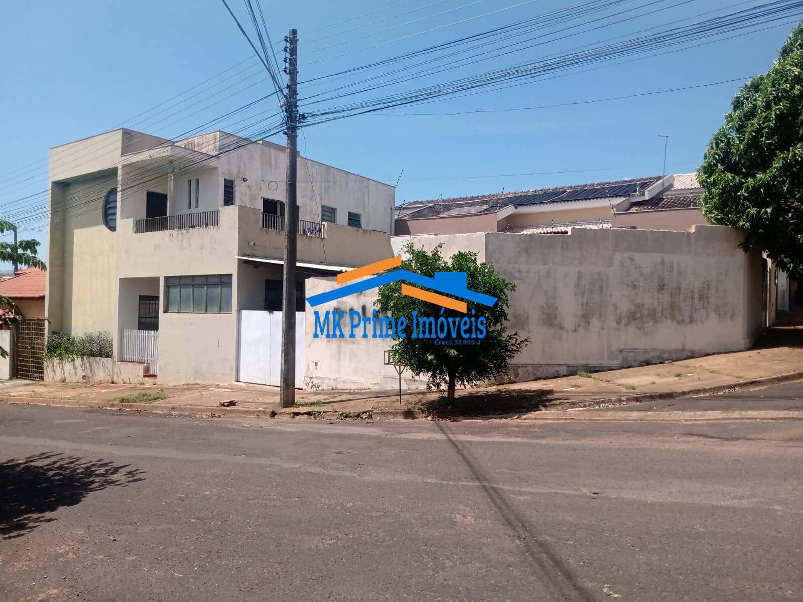 Sobrado à venda com 3 quartos, 195m² - Foto 2