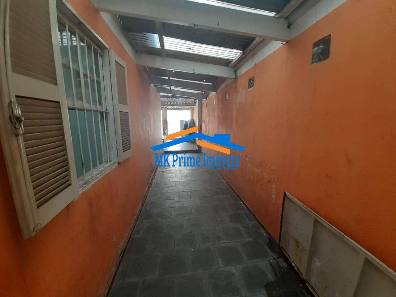 Casa à venda com 2 quartos, 65m² - Foto 2