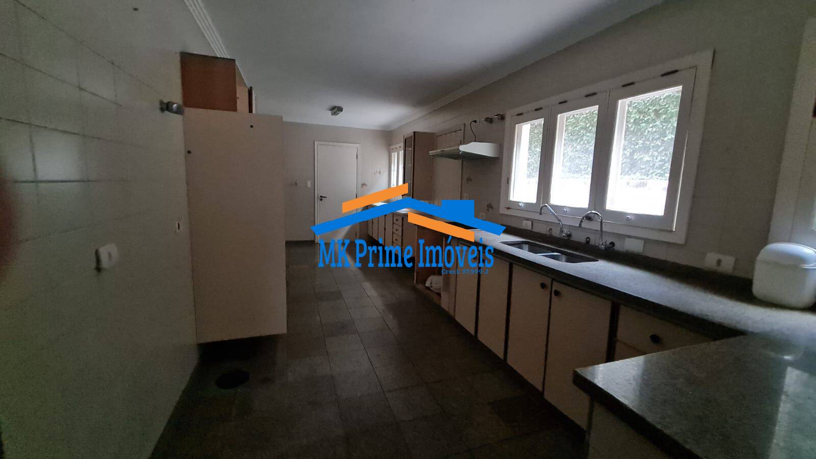 Casa de Condomínio à venda com 4 quartos, 340m² - Foto 3