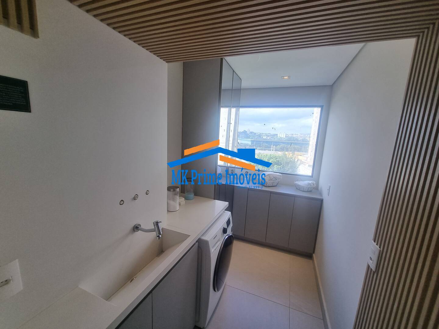 Apartamento à venda com 2 quartos, 69m² - Foto 3