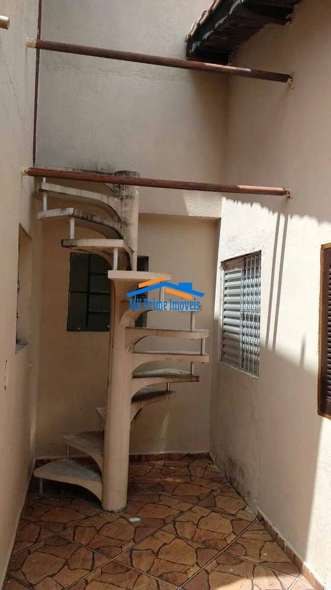 Casa à venda com 3 quartos, 180m² - Foto 12