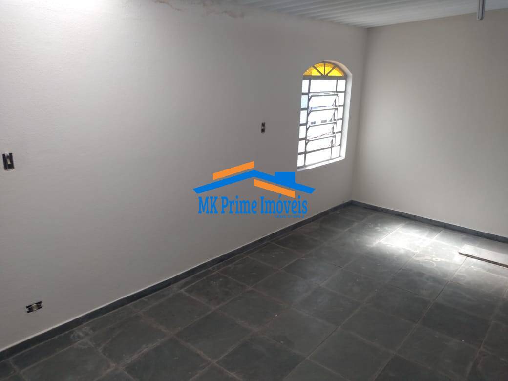 Sobrado à venda com 3 quartos, 212m² - Foto 4