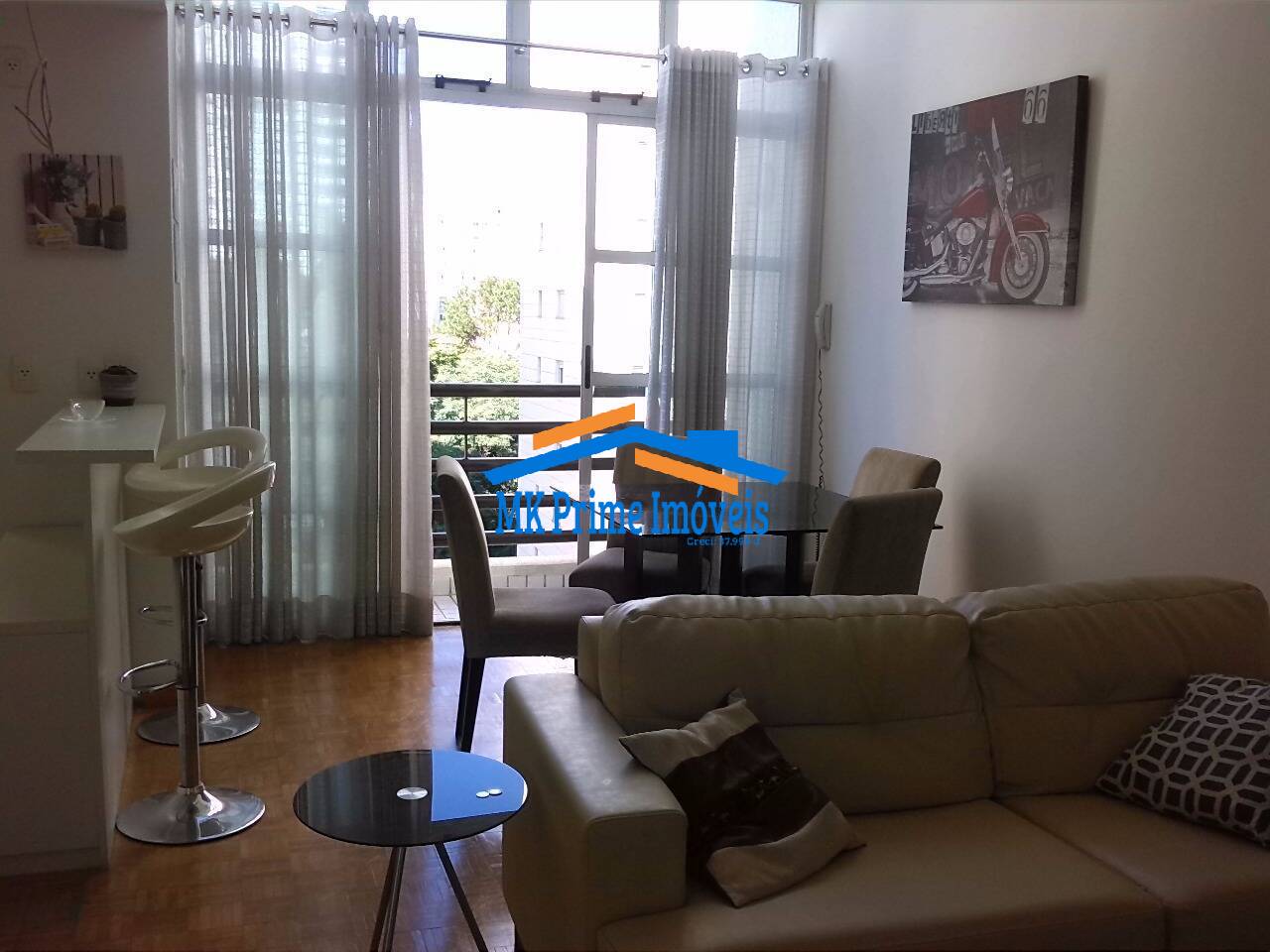 Apartamento à venda com 1 quarto, 60m² - Foto 2