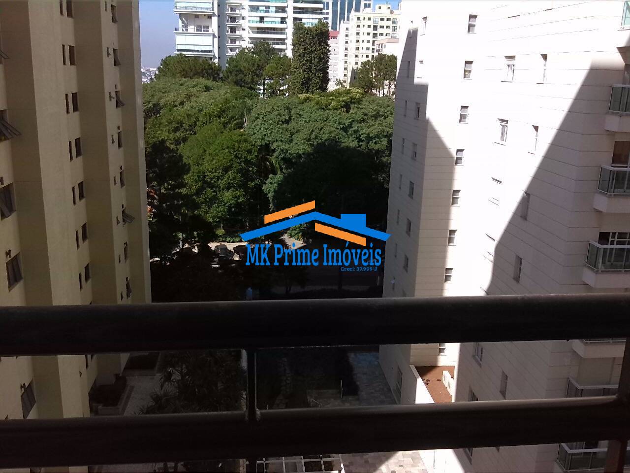 Apartamento à venda com 1 quarto, 60m² - Foto 9