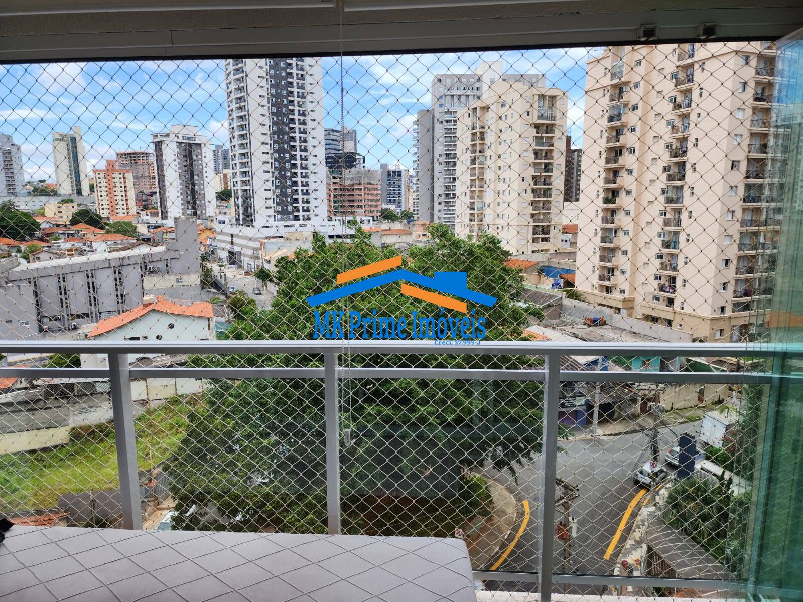 Apartamento à venda com 2 quartos, 74m² - Foto 2