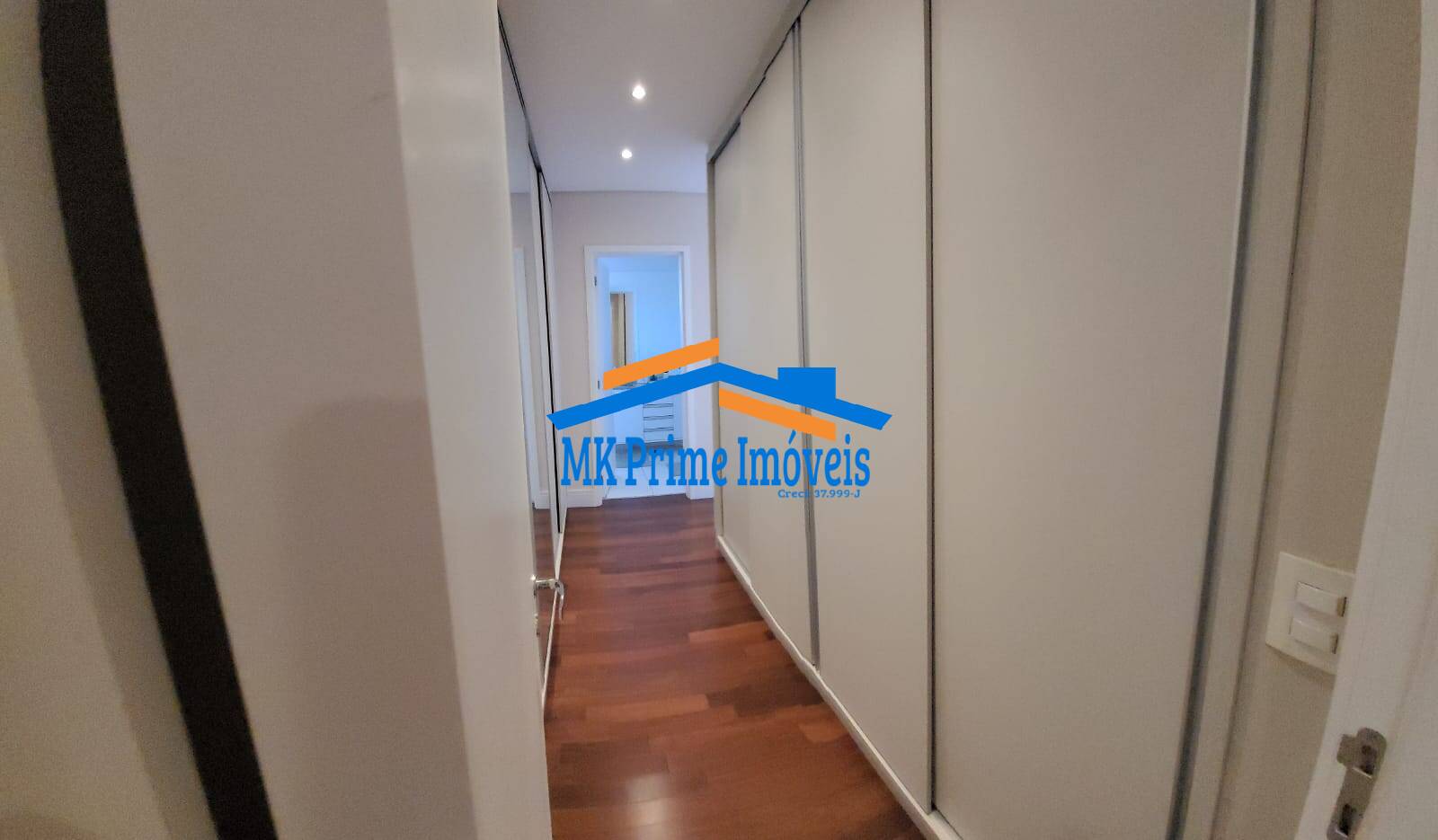 Apartamento à venda com 3 quartos, 170m² - Foto 16