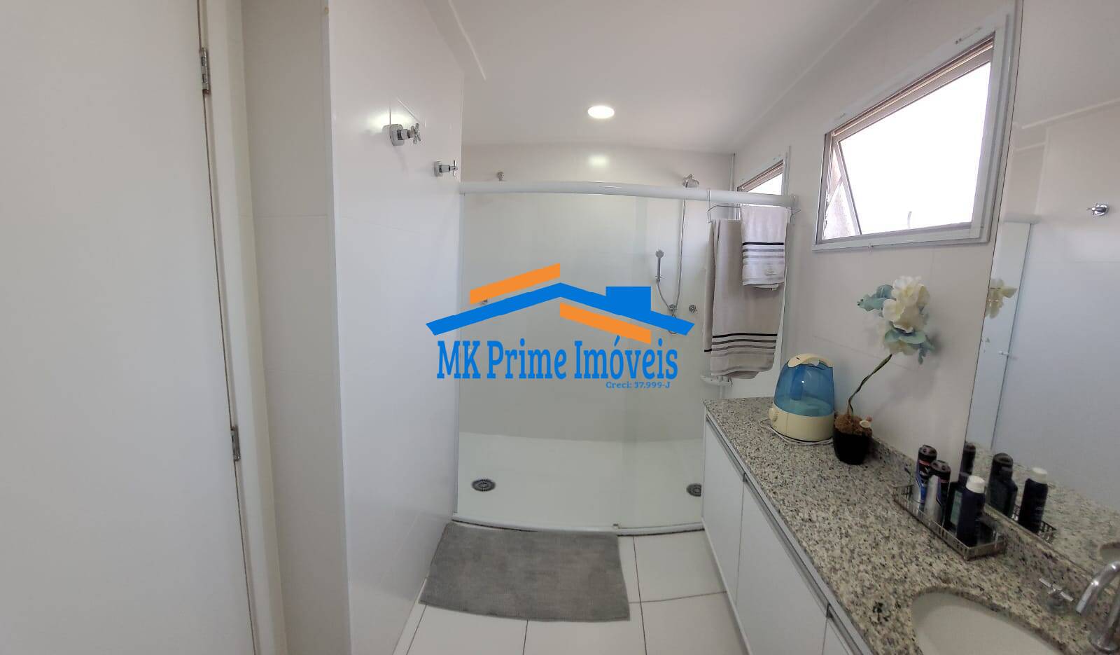 Apartamento à venda com 3 quartos, 170m² - Foto 18