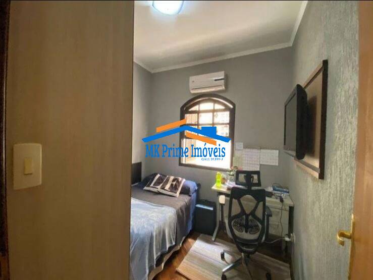 Sobrado à venda com 5 quartos, 240m² - Foto 12