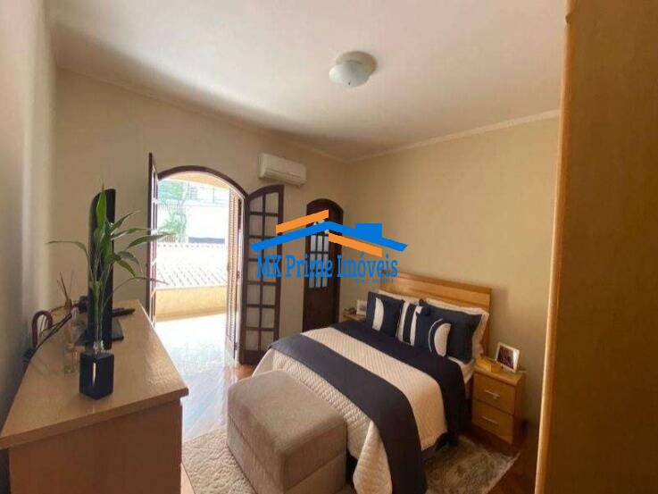 Sobrado à venda com 5 quartos, 240m² - Foto 5