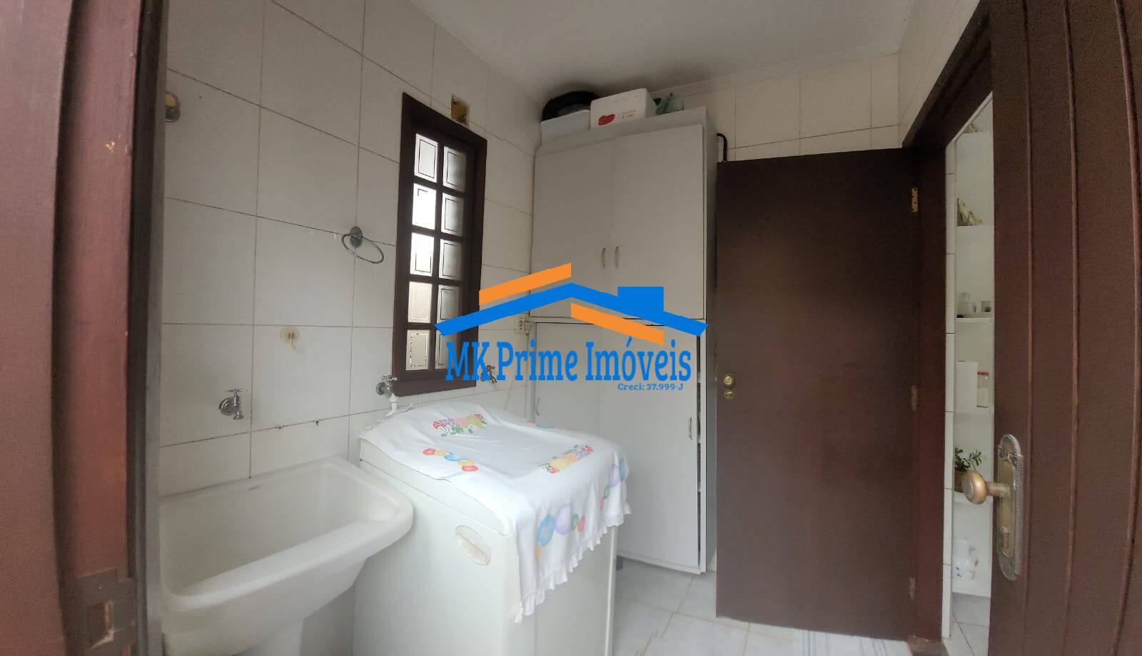 Casa à venda com 3 quartos, 229m² - Foto 24