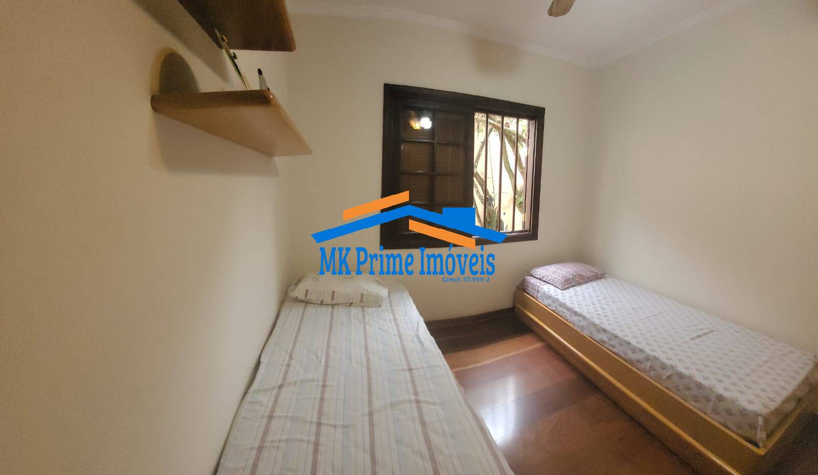 Casa à venda com 3 quartos, 229m² - Foto 13