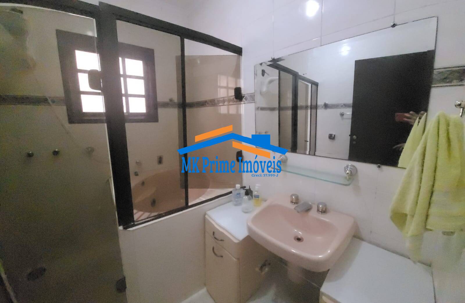 Casa à venda com 3 quartos, 229m² - Foto 17