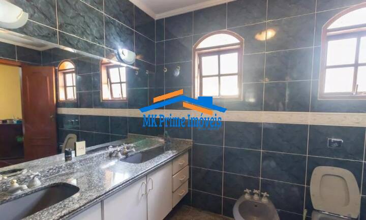 Casa de Condomínio à venda com 4 quartos, 500m² - Foto 35