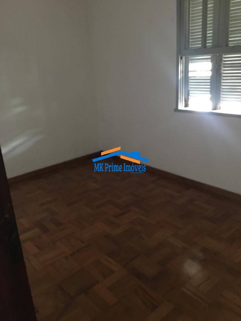 Casa à venda com 2 quartos, 90m² - Foto 4