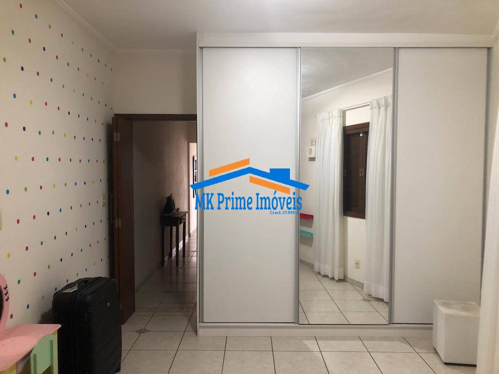 Sobrado à venda com 3 quartos, 200m² - Foto 17