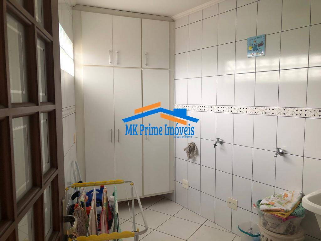 Sobrado à venda com 3 quartos, 200m² - Foto 21