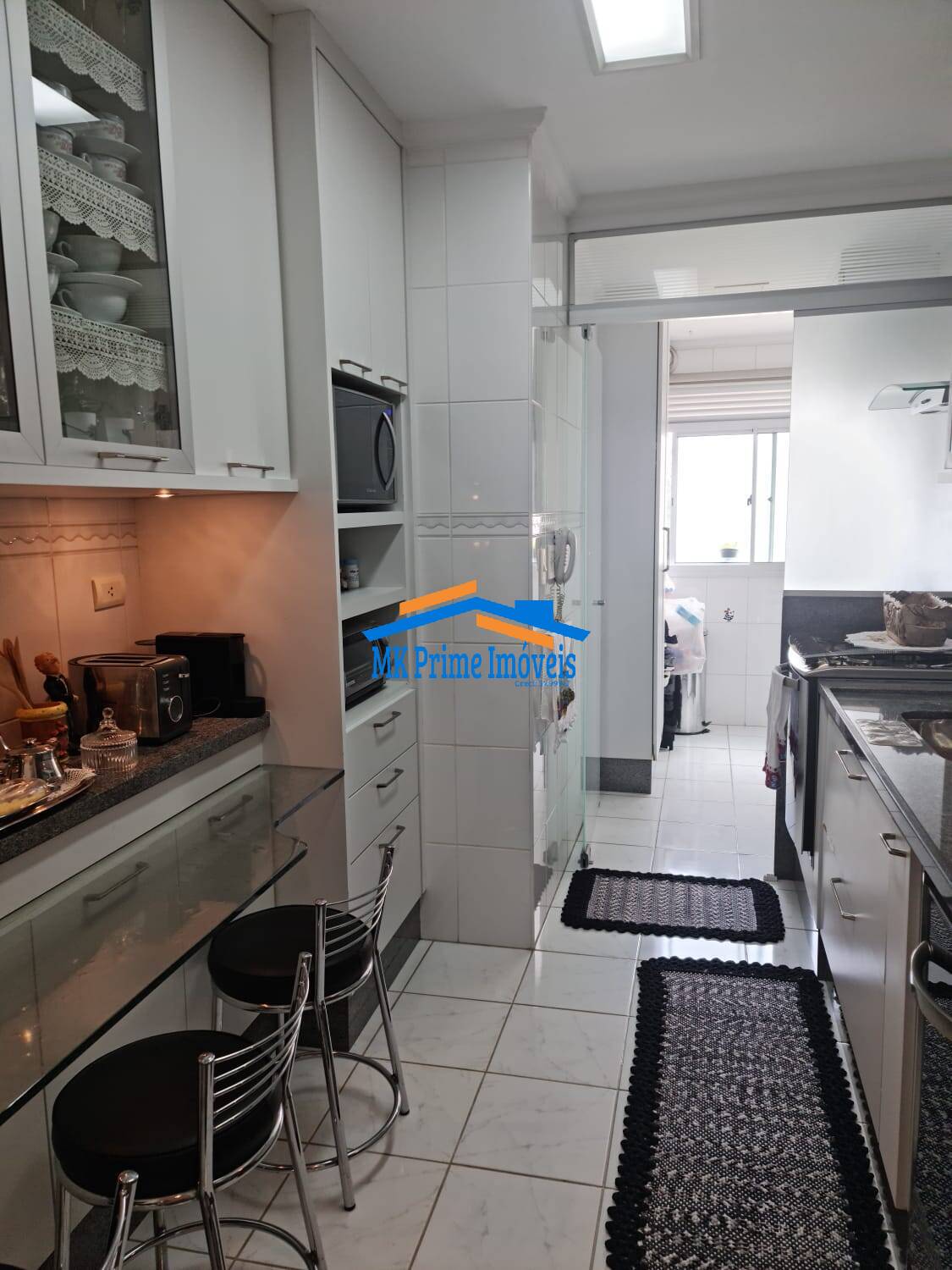 Apartamento à venda com 3 quartos, 94m² - Foto 9