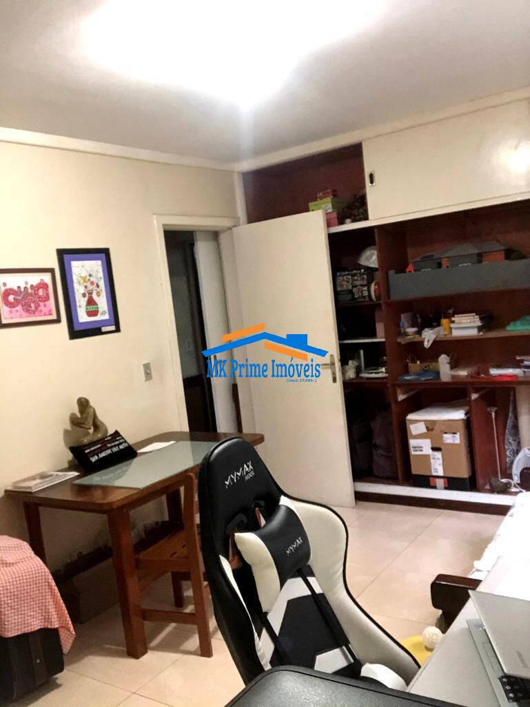 Sobrado à venda com 5 quartos, 264m² - Foto 35