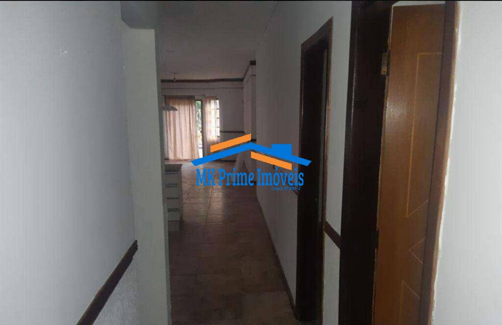 Casa de Condomínio à venda com 6 quartos, 240m² - Foto 18