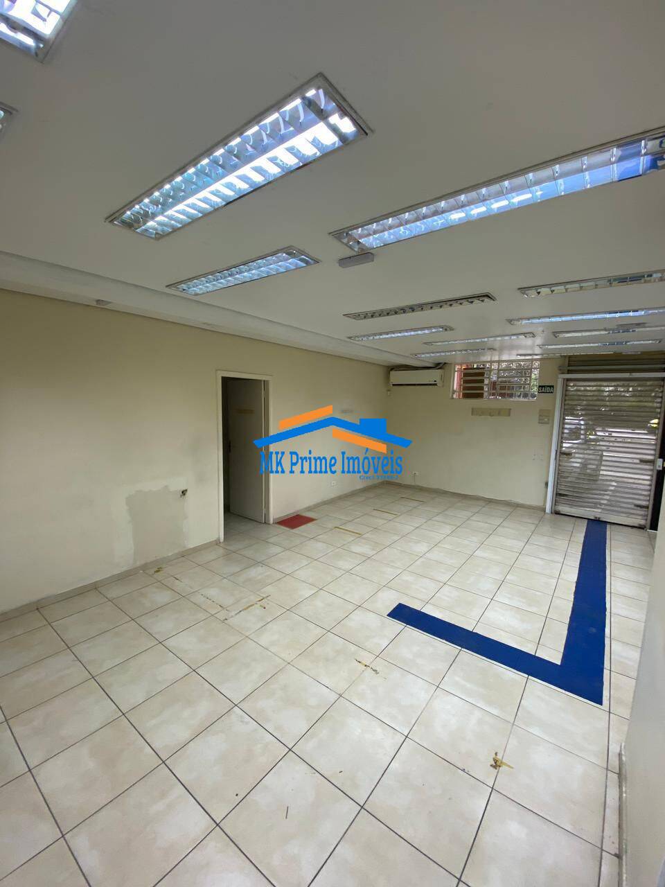 Depósito-Galpão-Armazém para alugar, 250m² - Foto 1