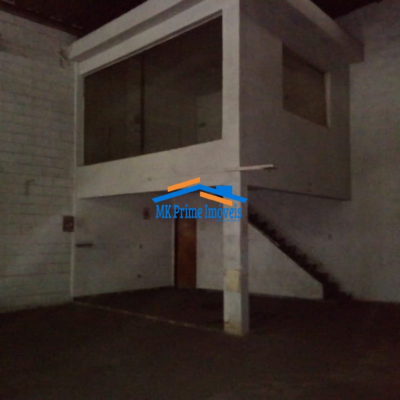 Depósito-Galpão-Armazém para alugar, 233m² - Foto 2