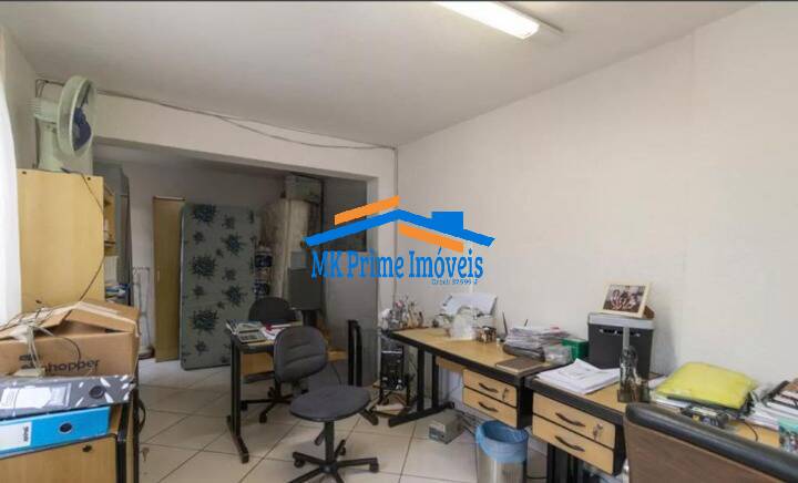 Casa à venda com 4 quartos, 150m² - Foto 18