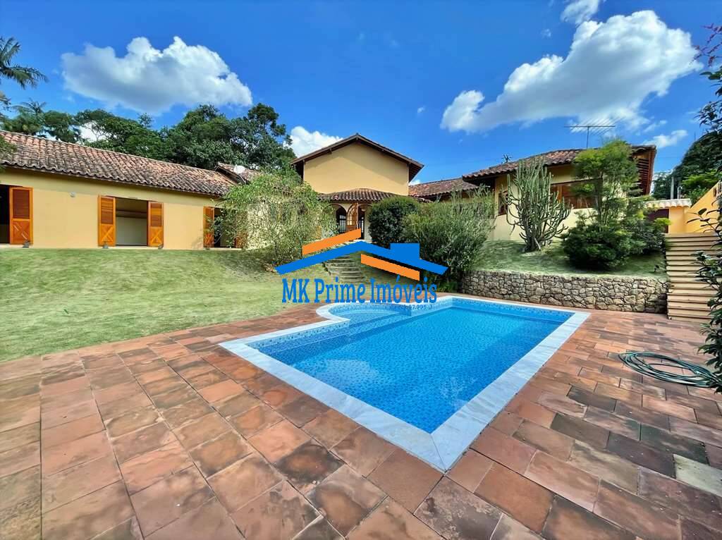 Casa de Condomínio à venda com 4 quartos, 586m² - Foto 1