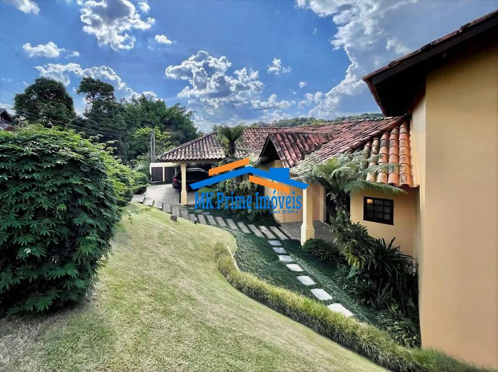 Casa de Condomínio à venda com 4 quartos, 586m² - Foto 3