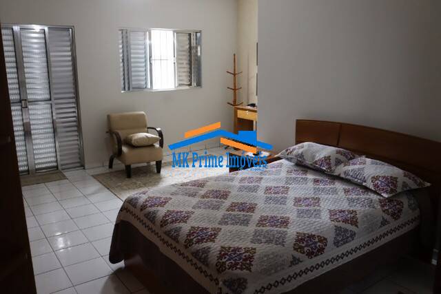 Sobrado à venda com 5 quartos, 200m² - Foto 8