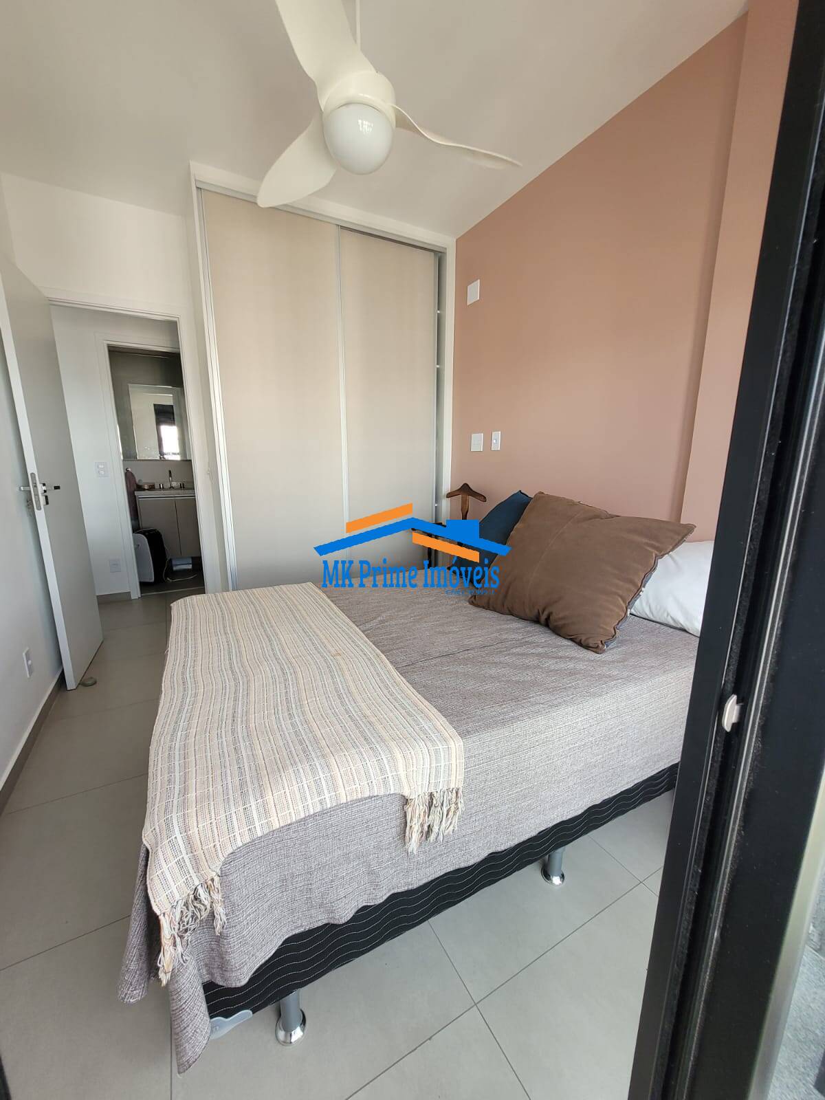 Apartamento à venda com 2 quartos, 52m² - Foto 11