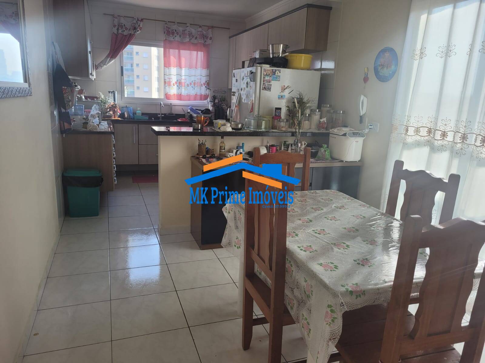 Sobrado à venda com 5 quartos, 200m² - Foto 4