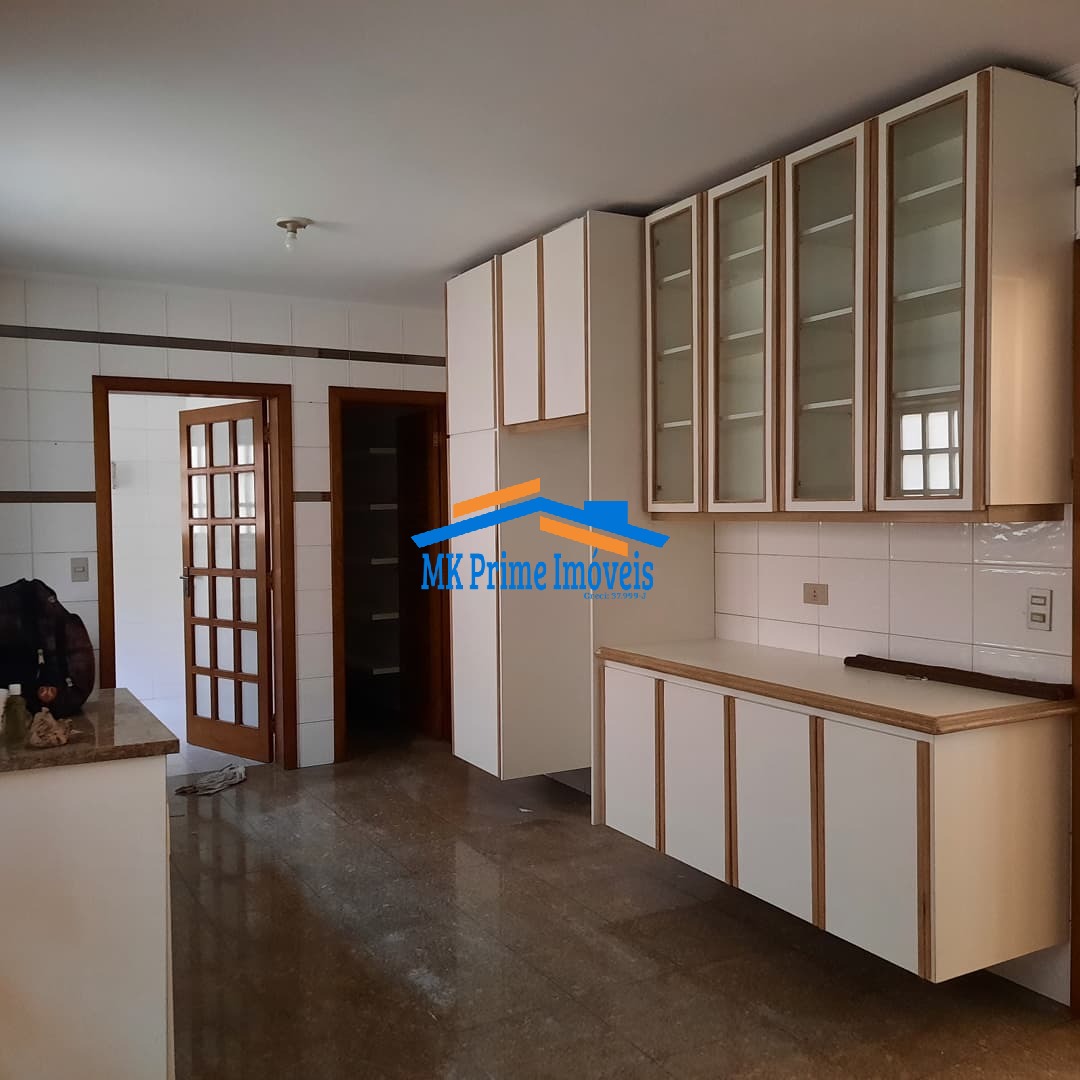 Casa de Condomínio para alugar com 3 quartos, 300m² - Foto 19