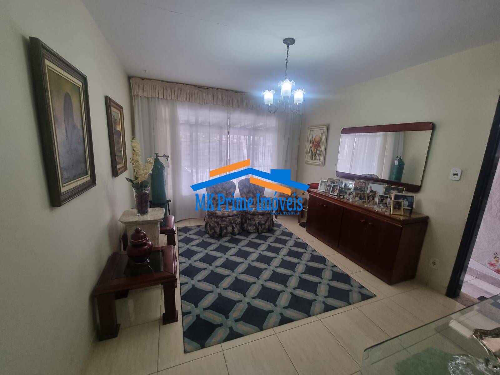 Casa à venda com 3 quartos, 143m² - Foto 1