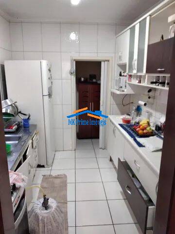 Sobrado à venda com 3 quartos, 228m² - Foto 4