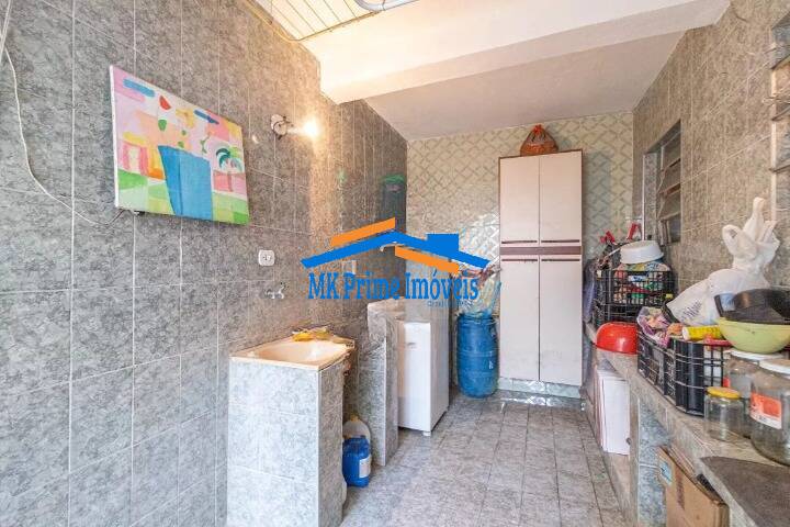 Sobrado à venda com 3 quartos, 201m² - Foto 4