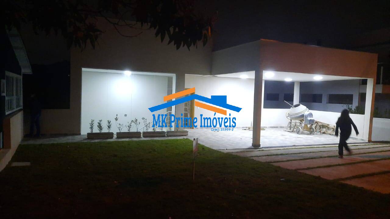 Casa de Condomínio à venda com 3 quartos, 235m² - Foto 5