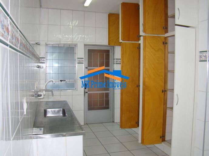 Casa à venda com 2 quartos, 120m² - Foto 1