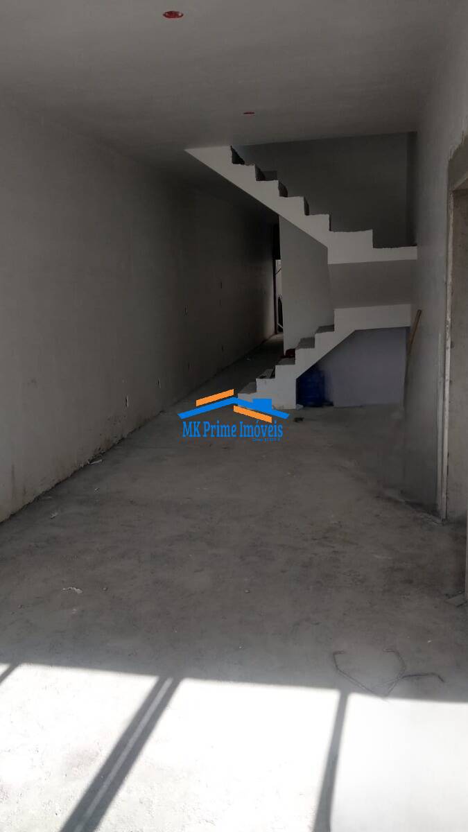 Sobrado à venda com 3 quartos, 230m² - Foto 4