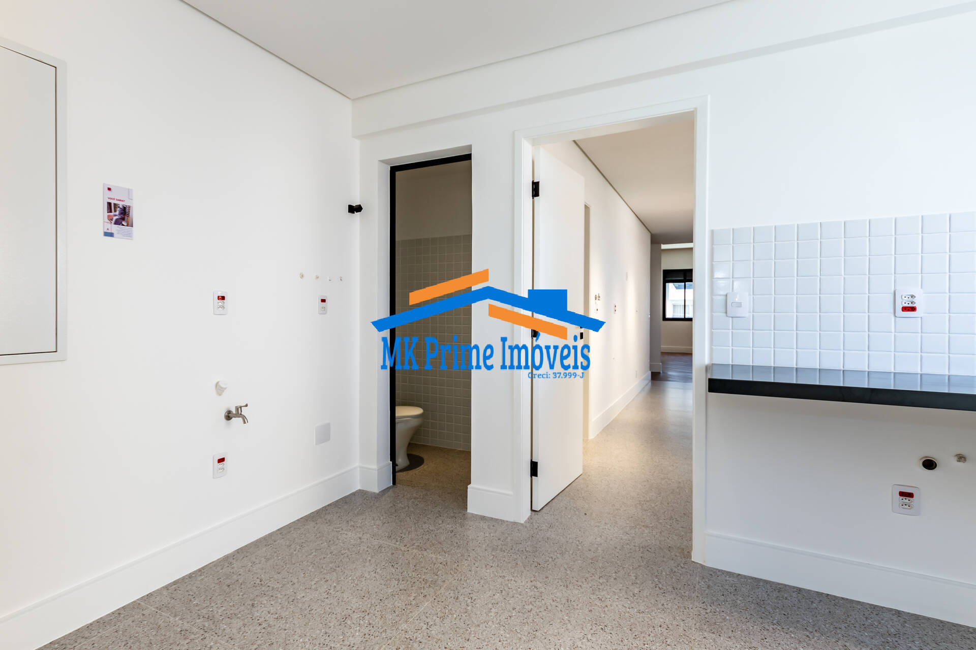 Apartamento à venda com 3 quartos, 212m² - Foto 13