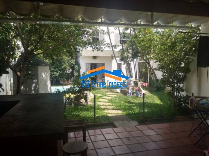 Sobrado à venda com 4 quartos, 200m² - Foto 13