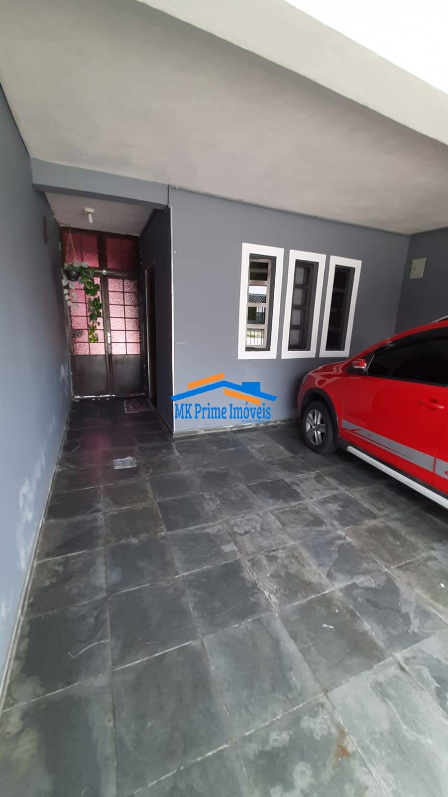 Sobrado à venda com 3 quartos, 186m² - Foto 1