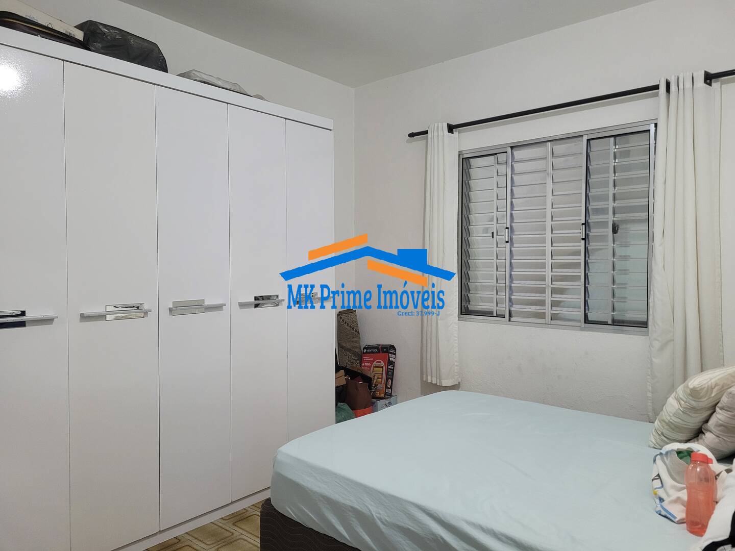 Casa à venda com 3 quartos, 285m² - Foto 2